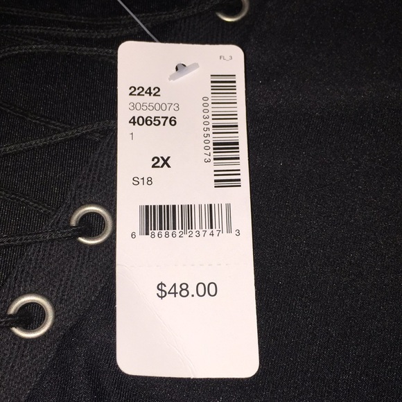 Love & Legend Black Sleeveless Top Plus Size 2X - Picture 6 of 8